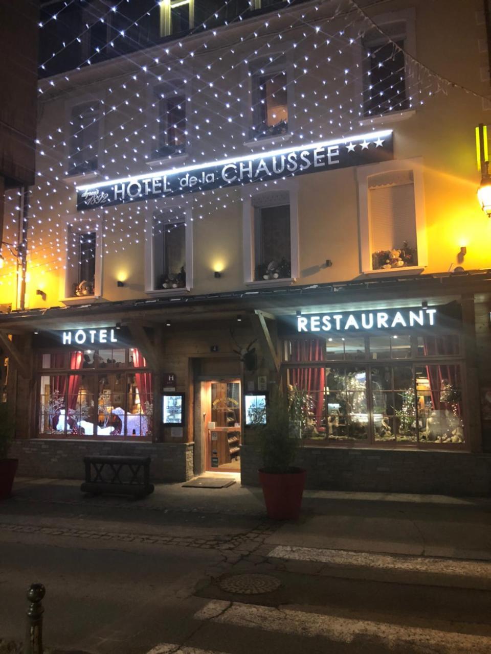 Hôtel Restaurant de la Chaussée Briançon Esterno foto